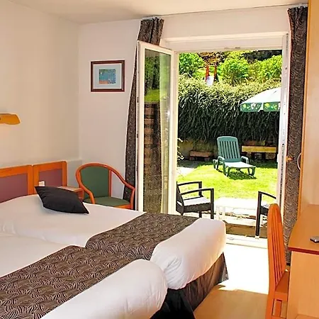 Hotell Logis - Restaurant Aux Bruyeres