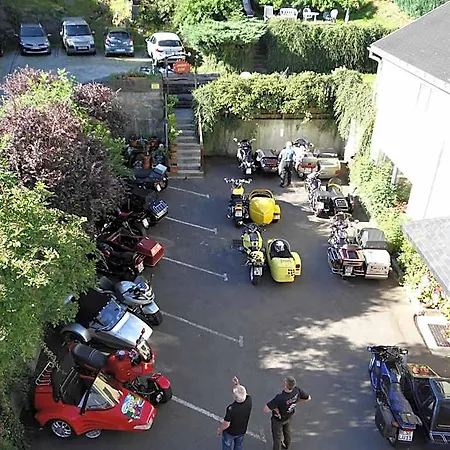 Hotel Logis - Restaurant Aux Bruyères