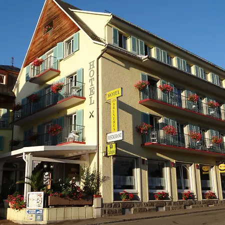 Logis - Restaurant Aux Bruyeres 3*