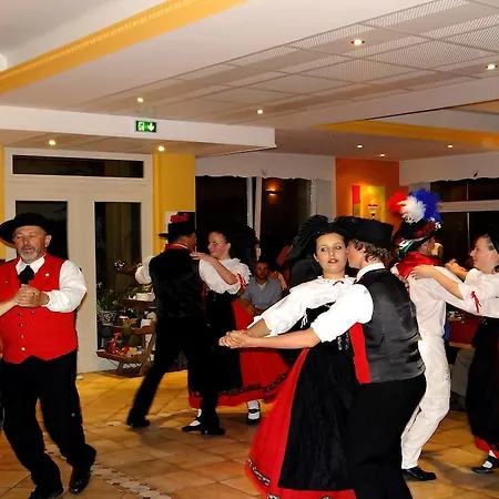 Hotell Logis - Restaurant Aux Bruyeres Orbey