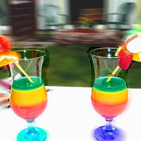 Logis - Restaurant Aux Bruyeres 호텔 3*