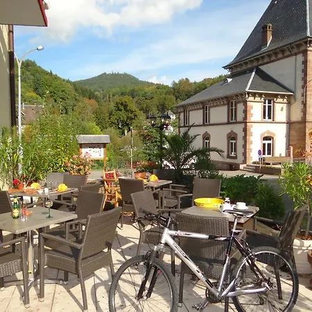 호텔 Logis - Restaurant Aux Bruyeres