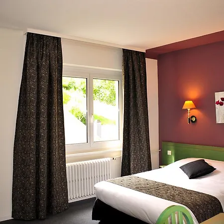 Logis - Restaurant Aux Bruyeres Hotell 3*