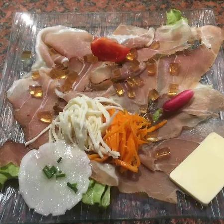 Logis - Restaurant Aux Bruyeres 오르베