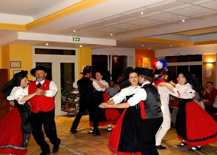 Hotel Logis - Restaurant Aux Bruyeres Orbey