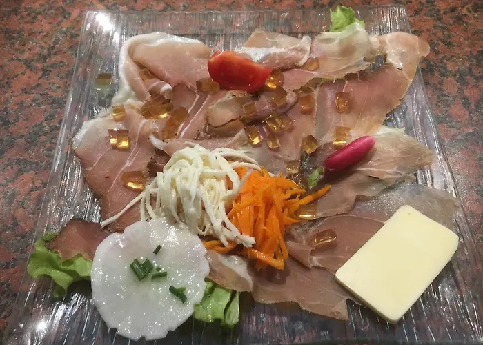 Logis - Restaurant Aux Bruyeres オルベ