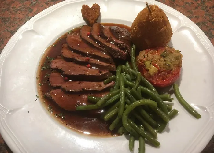 Hotel Logis - Restaurant Aux Bruyeres